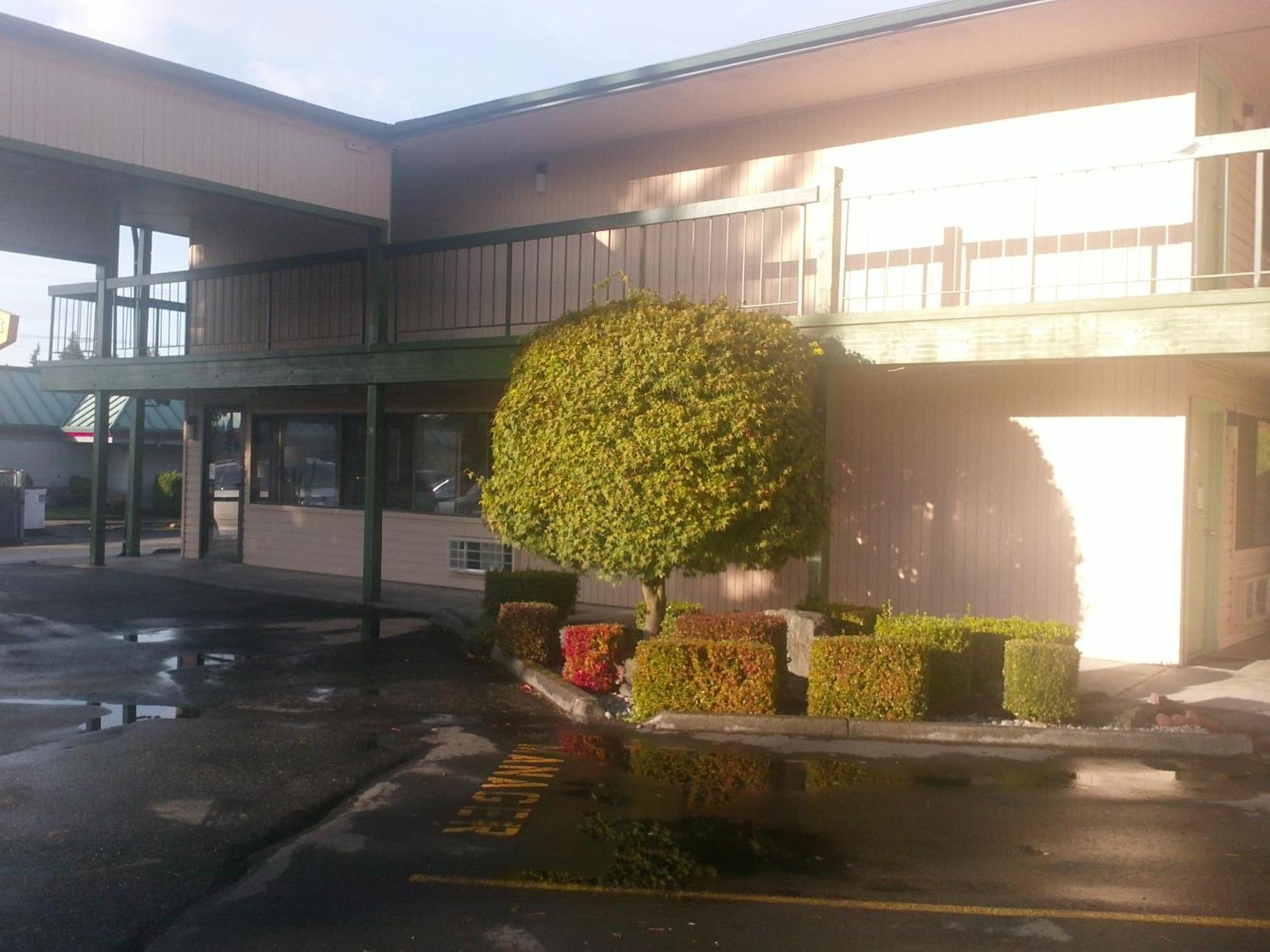 Sunrise Inn Everett Extérieur photo